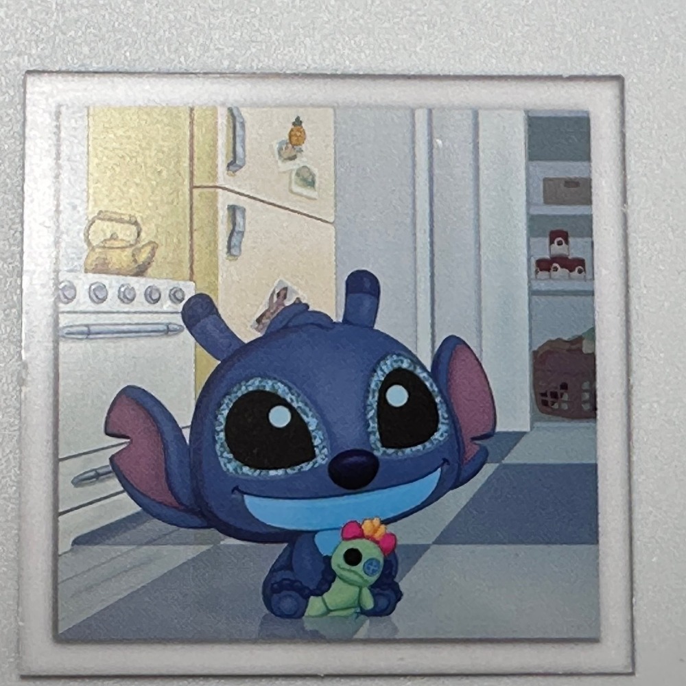 Disney Doorables STITCH REMEMBER WHEN Lilo & Stitch Set of 2 with Photo and Book - Picture 2 of 5